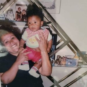 Meet your Posher, Daynaza